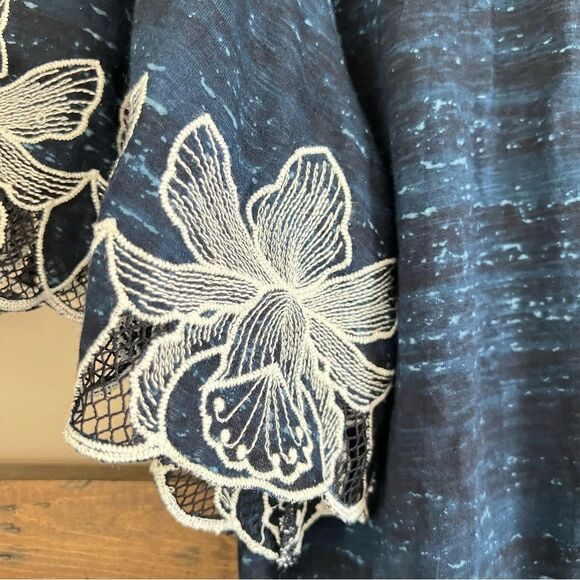 Anthropologie Pilcro Art to Wear Orchid Embroidered Whimsi Cottagecore Blouse S - Picture 5 of 13